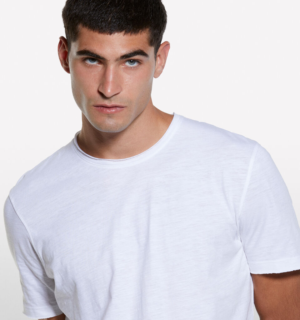 T-shirt blanc slim à manches courtes - t-shirts à manches courtes pour homme - Blanc | Sisley image number 4